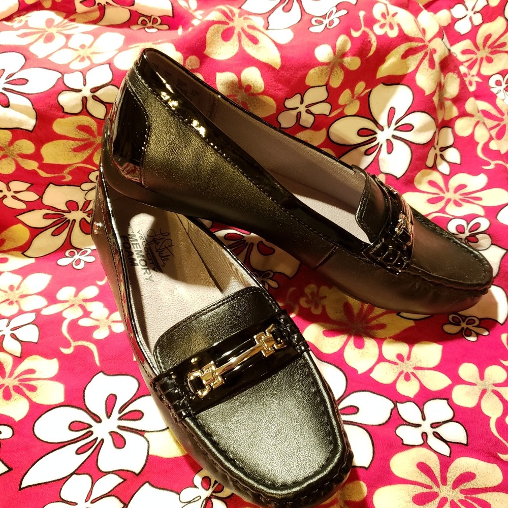 Life Stride Velocity Memory Foam Loafers